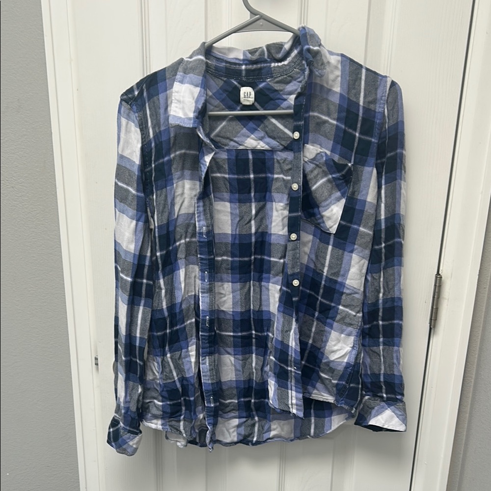 GAP Blue and White Plaid Button Down Shirt